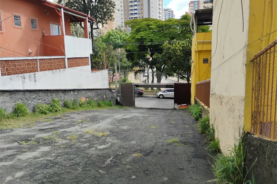 Terreno à Venda na Vila Guarani | 320 m² | 10 x 32 m