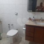 Bela casa com boa localização no bairro Portal do Sol