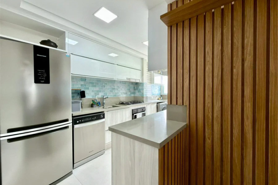 Apartamento à venda com 3 quartos, sendo 2 suítes,  em Riviera de São Lourenço, Bertioga, SP