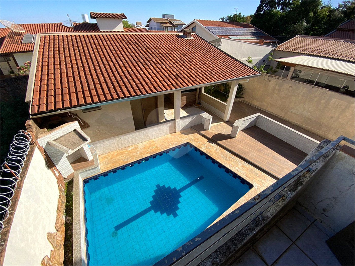 Casa/sobrado para venda com piscina no Santa Felícia Jardim