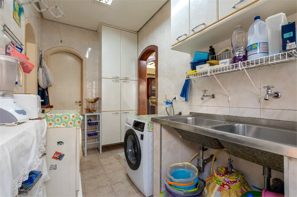 Casa a venda no Planalto Paulista, 2 suítes, 4 vagas, 230 m², quintal e localização privilegiada