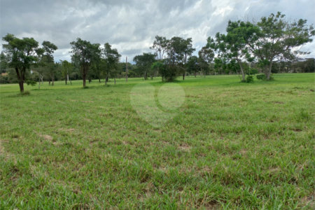 Loteamento Residencial no Condomínio Vila Pinhal do Broa