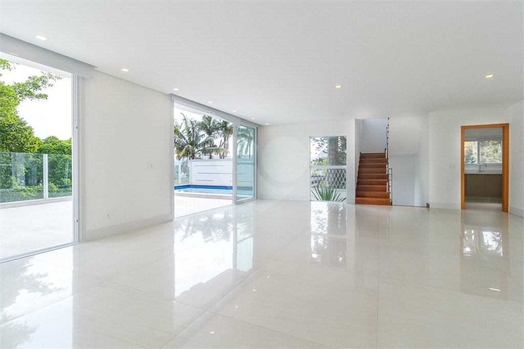 Casa à venda com 4 suítes no condomínio Villagio Quadrifolio, São Paulo - SP