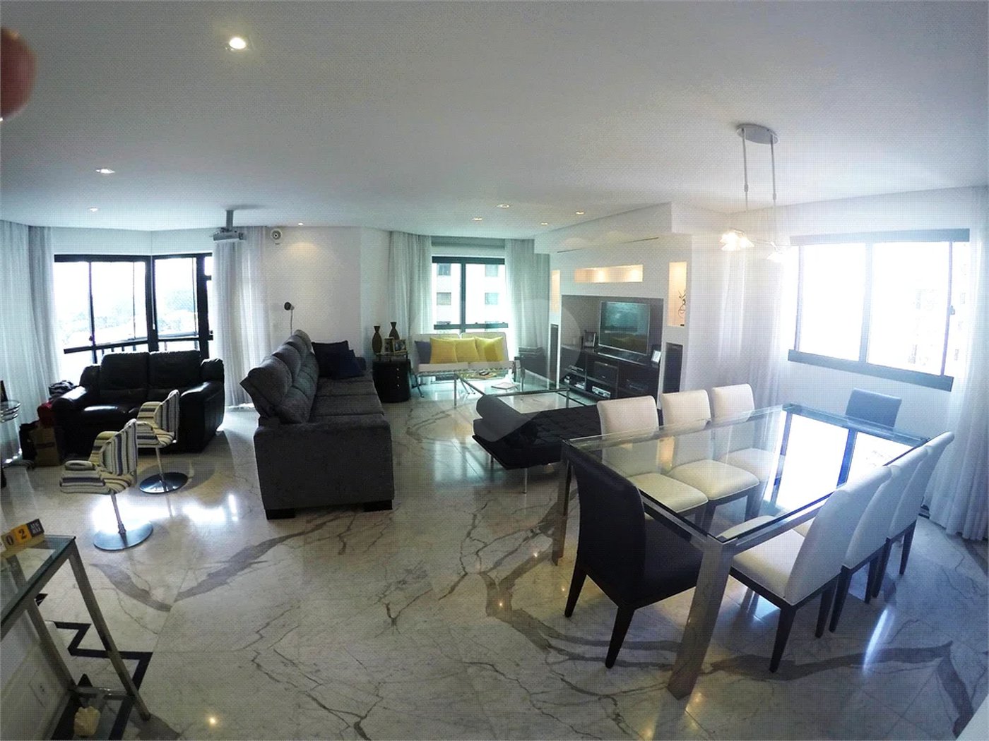 Apartamento 215m² no Anália Franco - 3 suítes