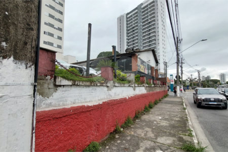 Área excelente para incorporadoras, ao lado do Metrô São Paulo-Morumbi.