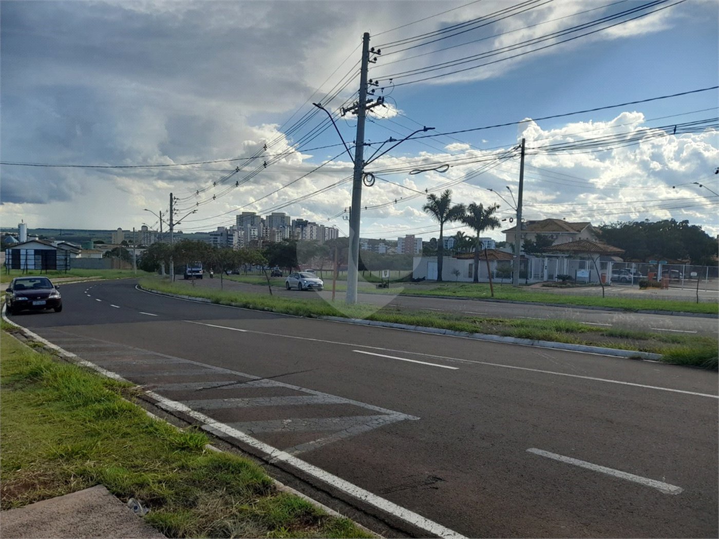 Lote Comercial à Venda na Avenida Bruno Ruggiero -São Carlos/SP