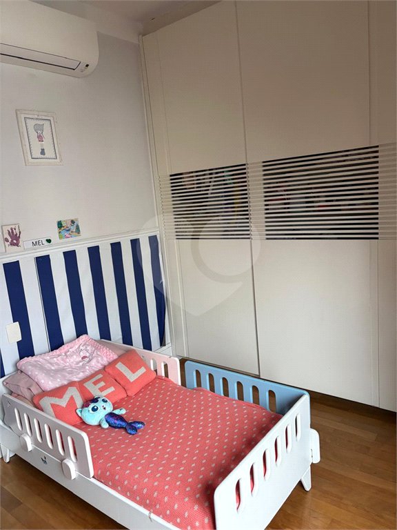 Apartamento em Moema Pássaros à Venda 171 m² 3 Dormitórios 3 Suítes Reformado