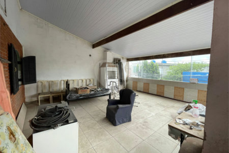 Casa com 68m², 3 dormitórios, 2 vagas, à venda em Jardim Vista Alegre.
