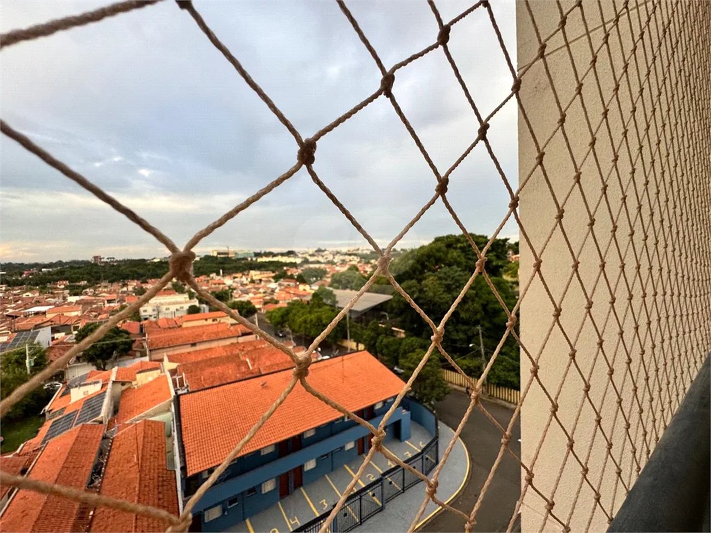 Apartamento com 2 dormitórios no Por do Sol, na cidade de Piracicaba - SP