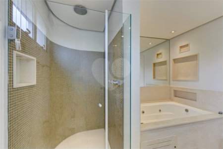 Apartamento no Alto da Boa Vista Condomíno com vasta área verde, lazer e segurança..