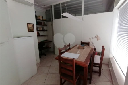 CASA À VENDA NA VILA MARIANA, 180m2, TÉRREA, VAGA DE GARAGEM