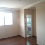 Apartamento no Condomínio Mont Vernon