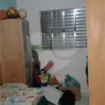Duas moradias com 02 dorms!