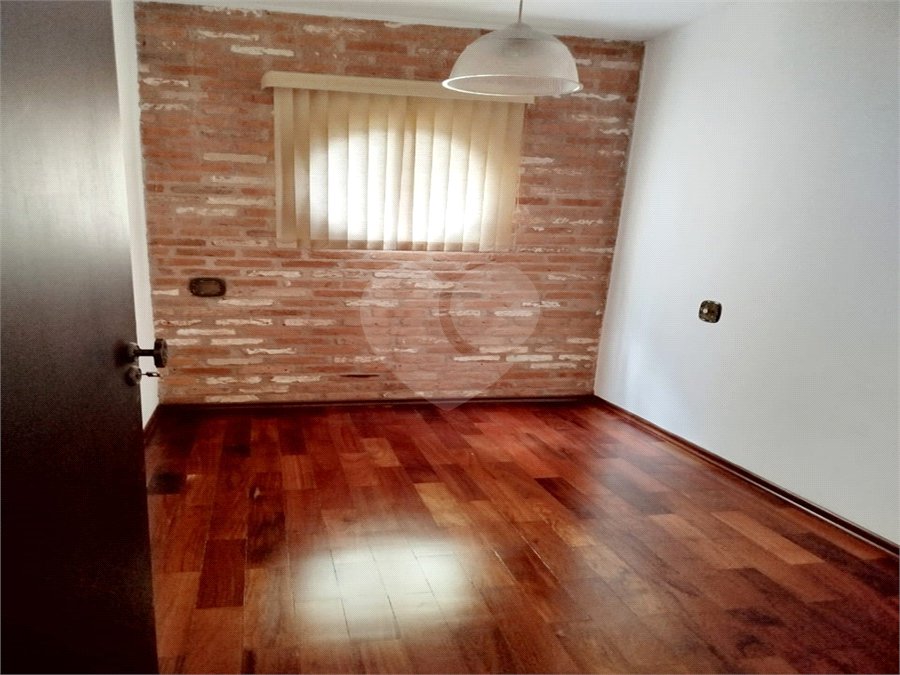 Sobrado à venda em Araras – Santa Olivia II 3 dormitórios 1 suíte