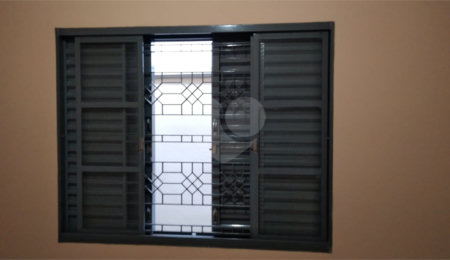 Casa Térrea à venda com 3 quartos, sendo 1 suíte,  em Jardim Alvorada, São Carlos, SP
