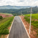 Terrenos a partir 300 metros em condomínio fechado e pronto para construir, aceita financiamento