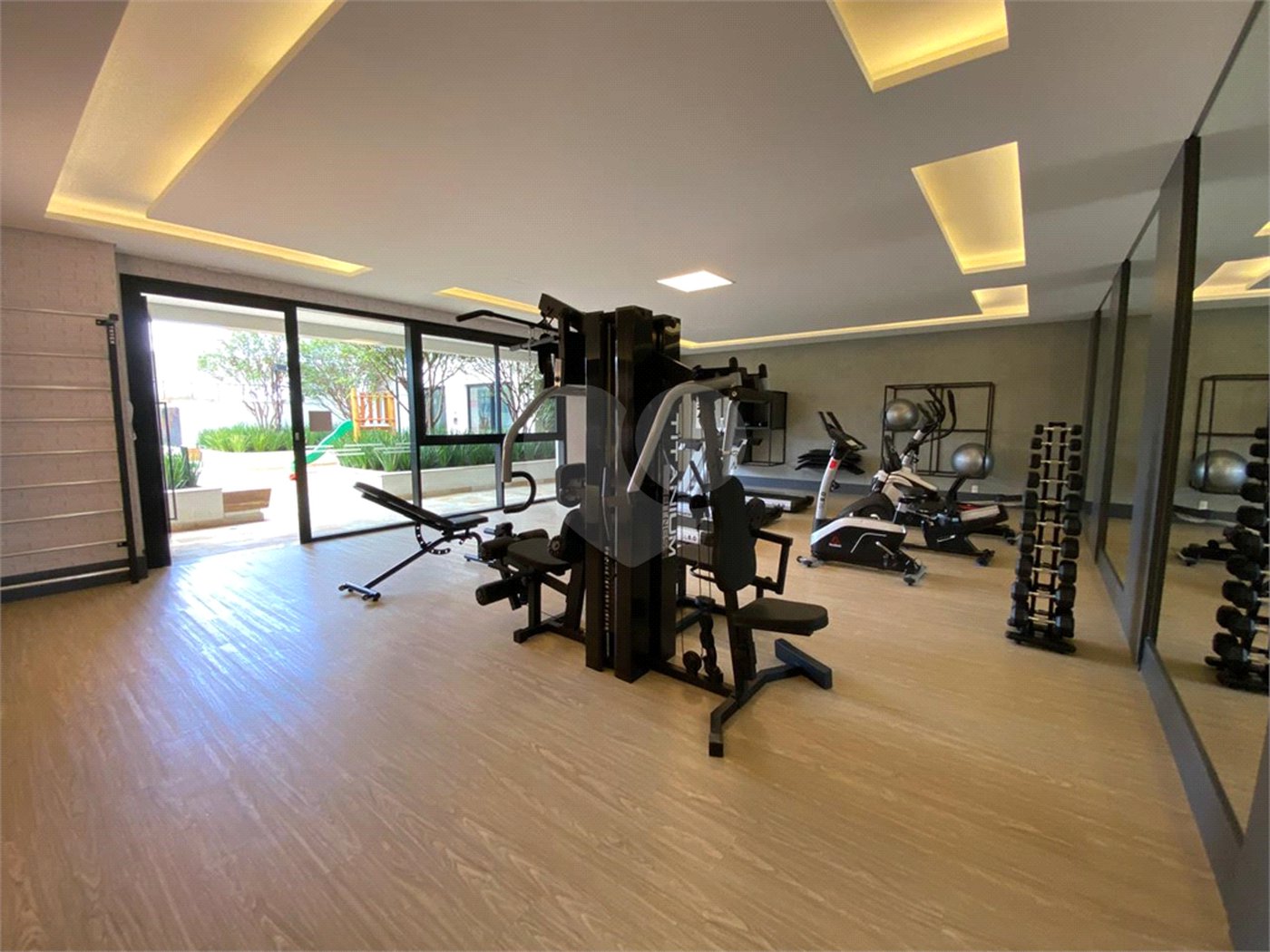 Apartamento com 89m² com 2 suites 2 vagas na Vila Mariana Condominio repleto de lazer. Aceita e estuda Permuta.