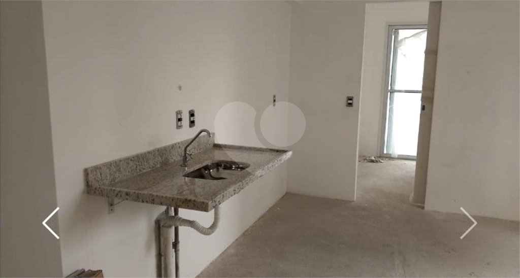 Studio à venda com 28 m² - Aclimação