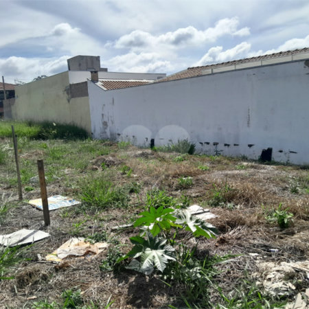 Terreno para venda no Parque dos Flamboyant em São Carlos.