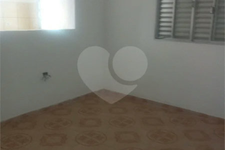 Casa com 180m², 3 quartos (1 suíte) e 5 vagas de garagem, à venda em São Mateus