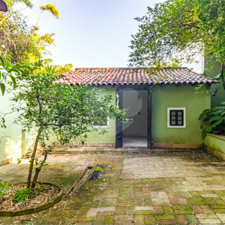 PACAEMBU COM LINDO QUINTAL /ACEITA APTO NA REGIAO ATÉ 40%