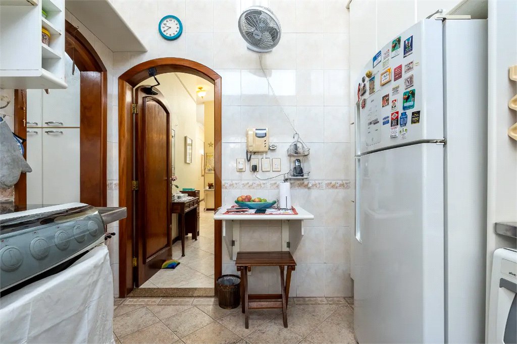 Casa a venda no Planalto Paulista, 2 suítes, 4 vagas, 230 m², quintal e localização privilegiada