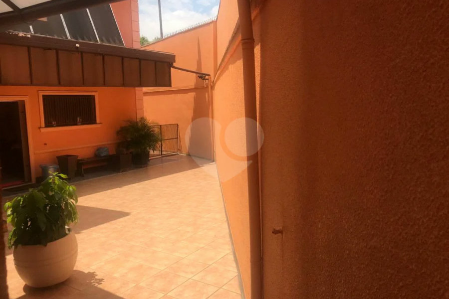 Casa à venda com 5 quartos, sendo 3 suítes, em Alto da Lapa, São Paulo, SP
