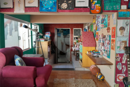 Casa com 4 dormitórios sendo 1 suíte a venda no bairro Samambaia