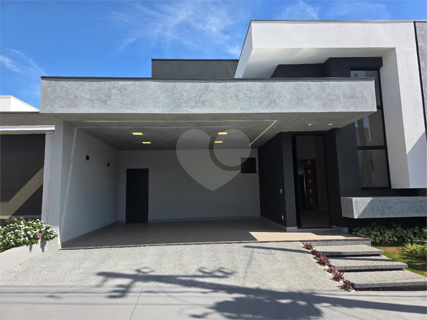 Casa Térrea 3 suítes e Closet no Residencial Villeneuve!