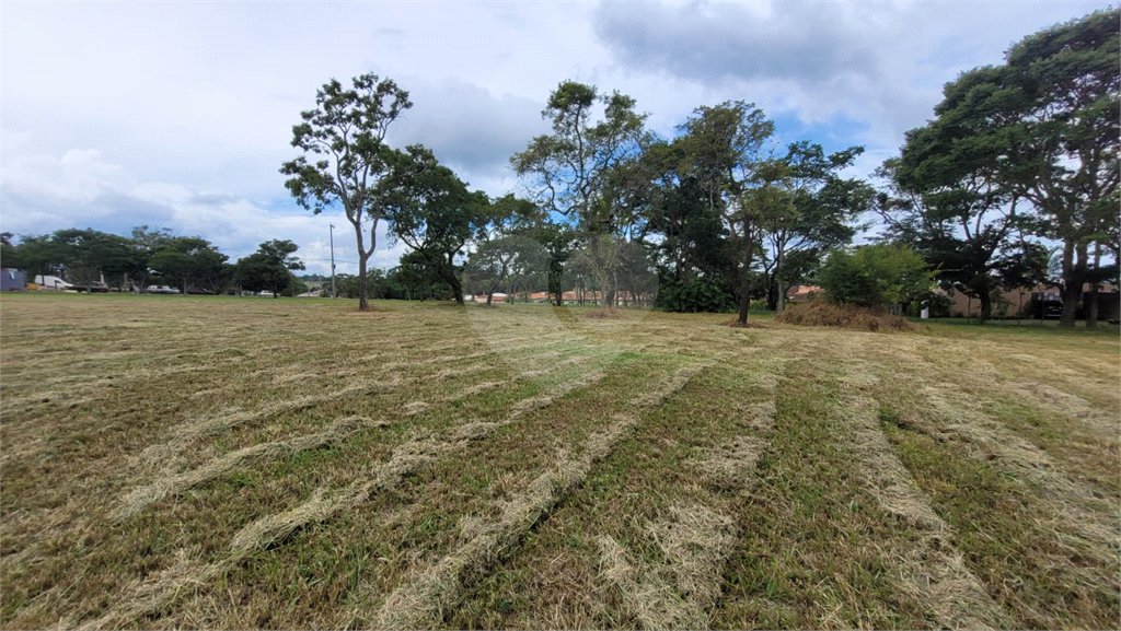 Loteamento Residencial no Condomínio Vila Pinhal do Broa.