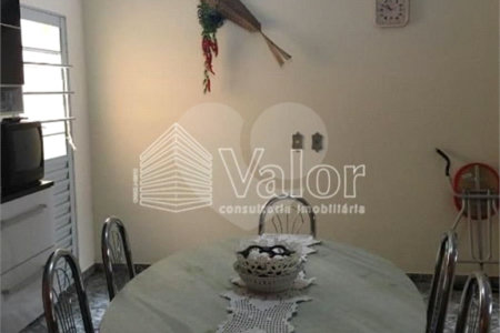 Casa Térrea 2 dormitórios.