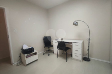 Excelente imóvel para locação comercial com 220m² e vaga no Anália Franco !!