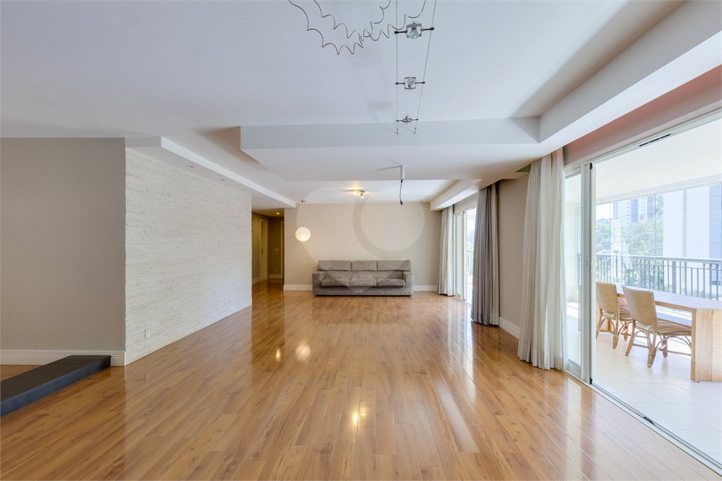 Apartamento para alugar com 4 suítes em Alto da Boa Vista, São Paulo, SP