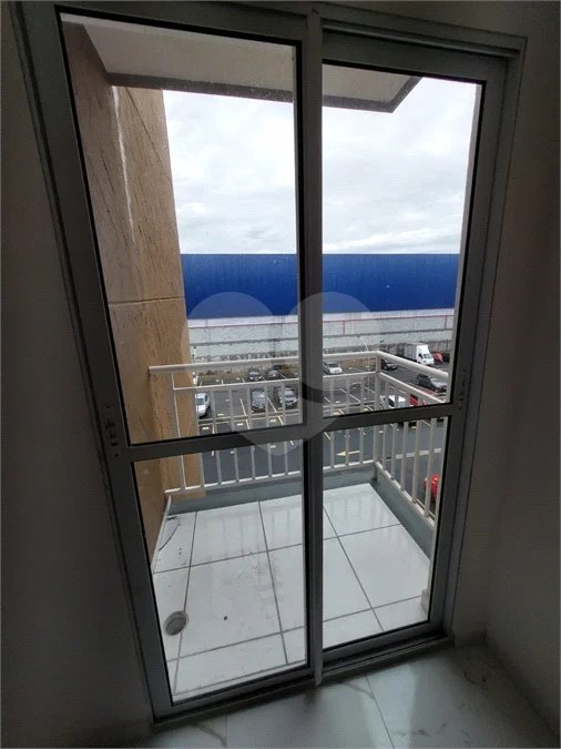 Apartamento à venda com 2 quartos e 1 vaga na Vila Nova Bonsucesso
