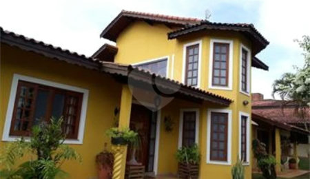 Casa à venda com 3 suítes em Estância Santa Maria do Laranjal, Atibaia, SP