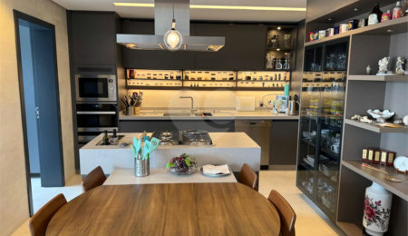 Apartamento à venda com 3 quartos, sendo 2 suítes, em Vila Mariana, São Paulo, SP