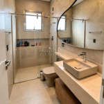 Casa nova no Saint Patrick com 926 m², 5 suítes, elevador e piscina aquecida, saúna em Sorocaba