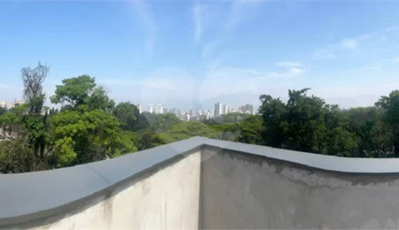 CASA DE CONDOMINIO