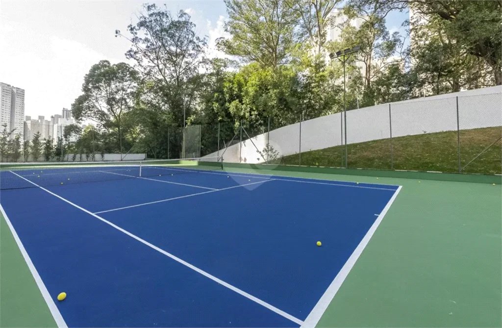 Apartamento à venda com 3 quartos, sendo 1 suíte, em Parque Reboucas, São Paulo, SP