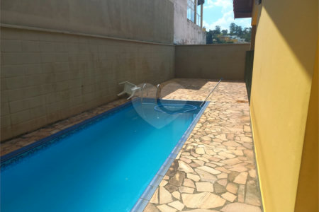 Casa à venda com 4 quartos, sendo 2 suítes,  em Villaggio Capríccio, Louveira, SP