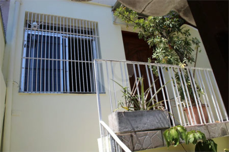 Casa com 122m² , 2 dormitórios , 1 vaga , à venda na Vila Clementino.