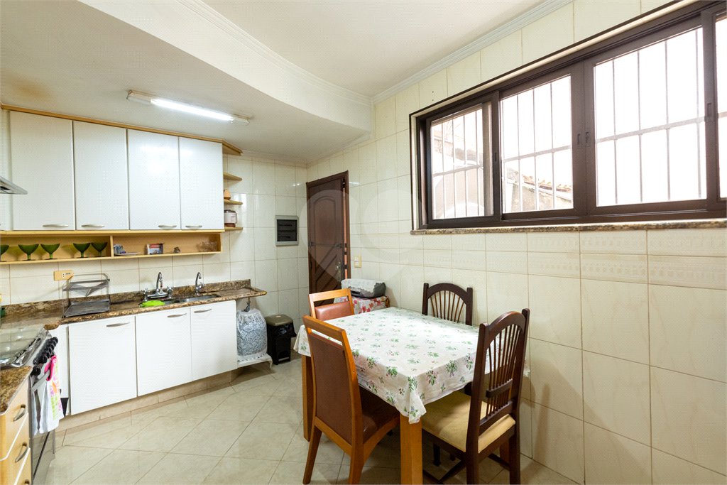 Sobrado à venda com 3 quartos, sendo 1 suíte, em Jardim Prudência, São Paulo, SP