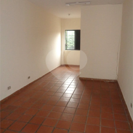 Sala comercial para locação na Lucas