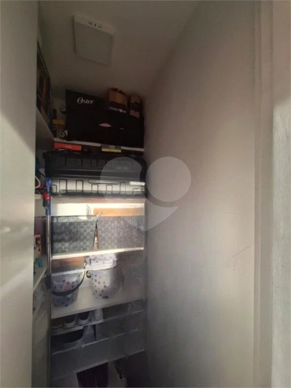 Apartamento totalmente mobiliado com 2 dormitórios, 1 vaga