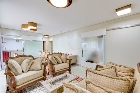 Apartamento à venda com 3 suítes em Jardim Marajoara, São Paulo, SP