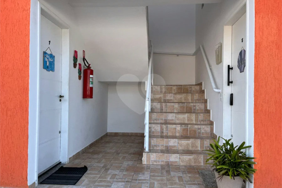 Apartamento à venda com 2 quartos em Boraceia, Bertioga, SP