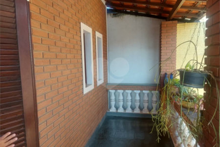 Casa à venda com 3 quartos, sendo 2 suítes,  em Capela, Vinhedo, SP