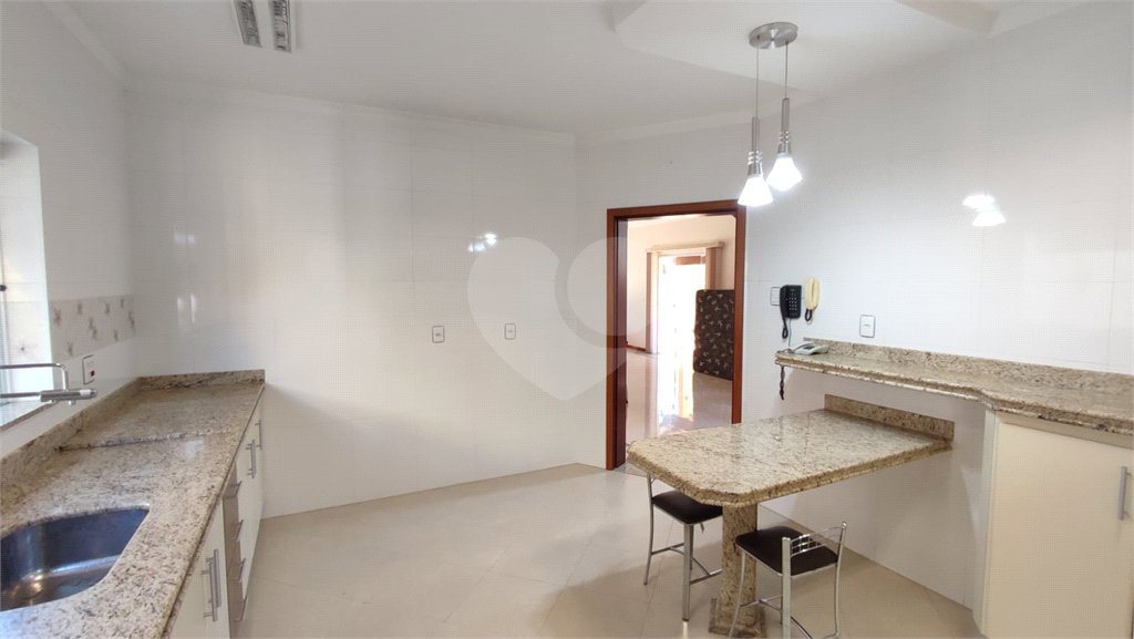 Casa à Venda de 5 dormitórios em São Carlos, no Residencial Eldorado