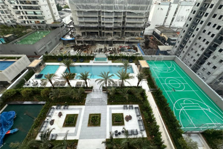 Apartamento á venda no 31o. andar com 126,53m2 COM VISTA PANORÂMICA PERMANENTE para a SERRA DA CANTAREIRA E PAULISTA, com 3 suítes e 2 vagas, Condomínio Clube,próximo do metro Brás. Estuda Proposta