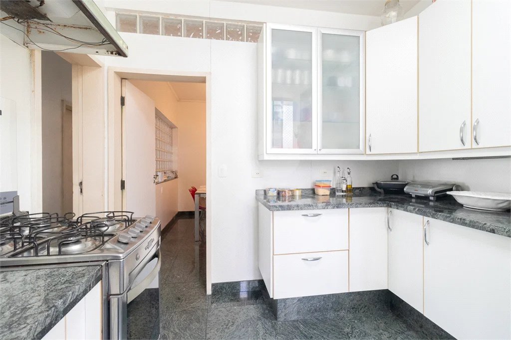 Apartamento em Higienópolis com 3 quartos, 3 suítes, 2 vagas, 277 m² de área útil